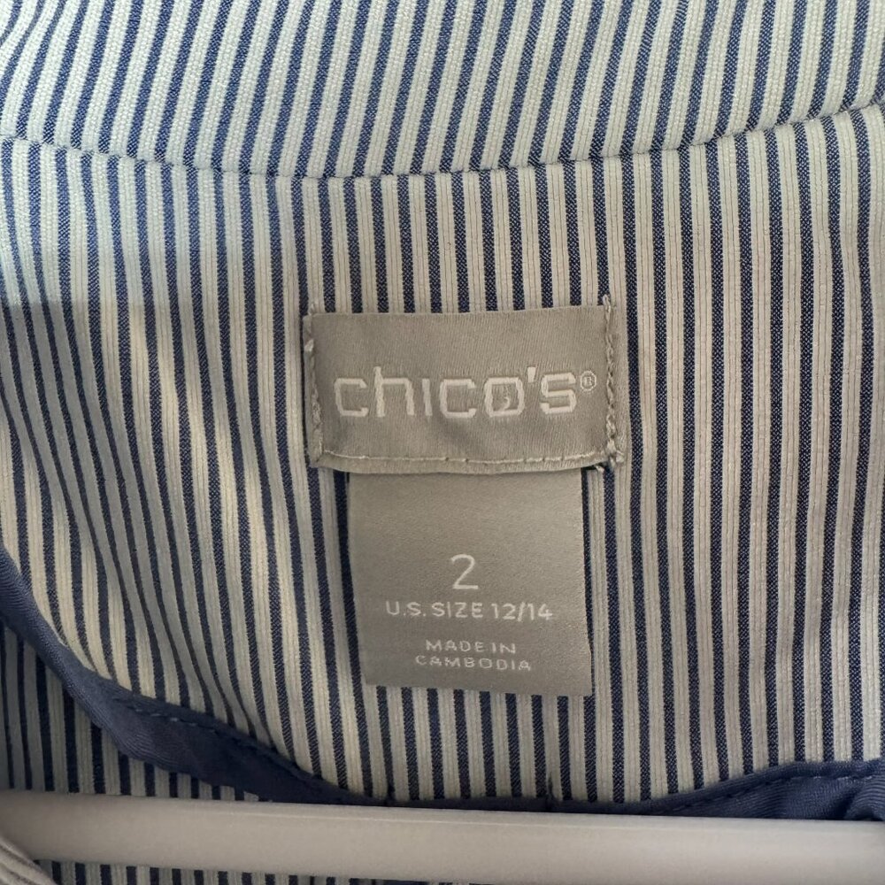 Chico's size 2 Stretch Seercucker Snap Front Jacket - Picture 3 of 7